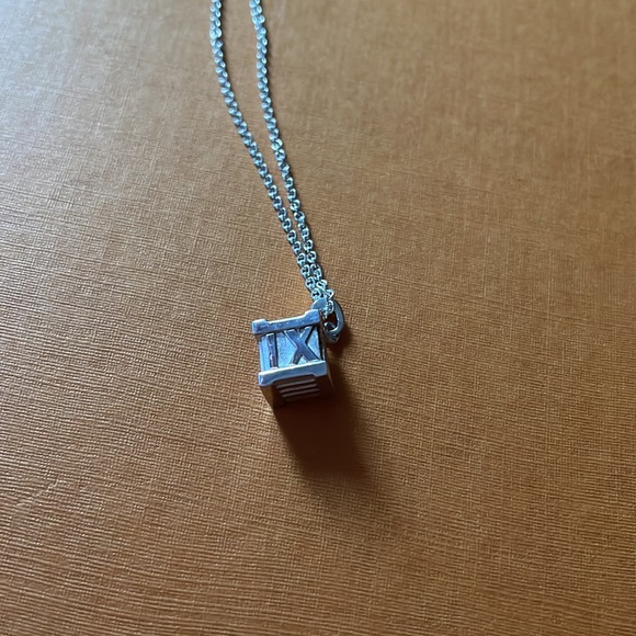 🎊HOST PICK🎊Authentic Tiffany Roman Cube Necklace 💎 - Picture 4 of 12